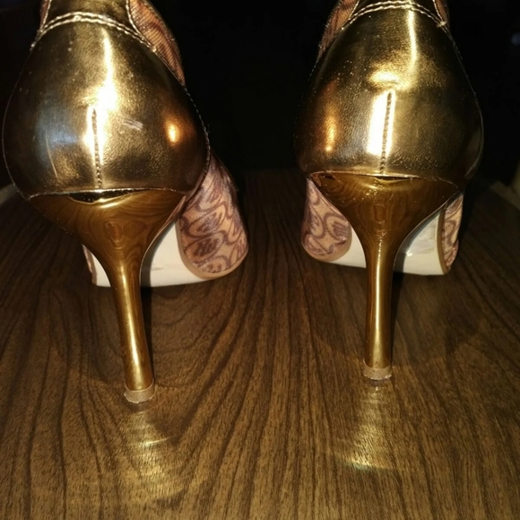 Ladies Rocawear high heel pumps - Picture 3 of 4